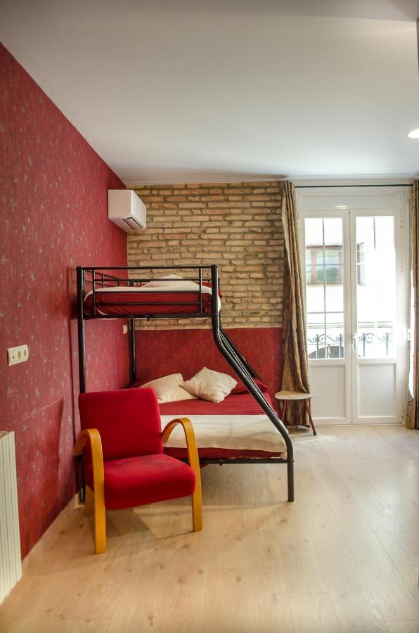 Jaques Hotel 2*